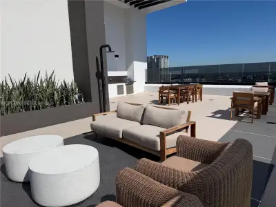 New construction Condo house 225 N Miami Ave, Unit 1412, Miami, FL 33128 - image