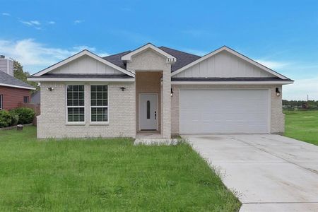 New construction Single-Family house 713 Hillburn Drive, West Tawakoni, TX 75474 - photo 0