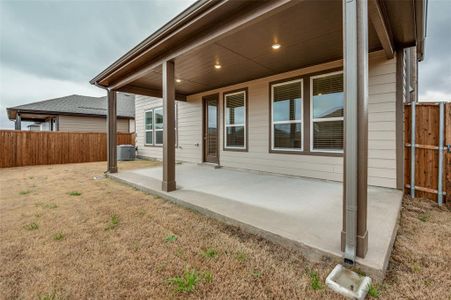 New construction Single-Family house 635 Windsor Dr, Princeton, TX 75407 Plan 2429- photo 26 26