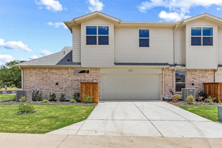 New construction Townhouse house 8517 Del Rio Trl, Rowlett, TX 75089 null- photo 0