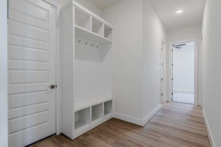 New construction Single-Family house 149 Peninsula Point Dr, Montgomery, TX 77356 - image 17