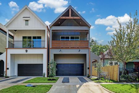 New construction Single-Family house 322 Aurora Street, Houston, TX 77008 - photo 0