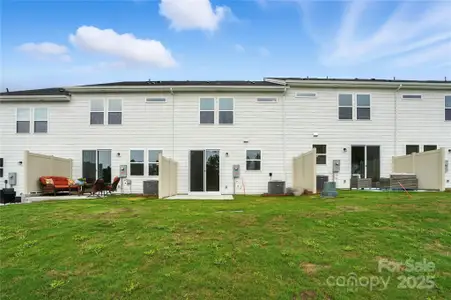 New construction Townhouse house 323 Laura Elizabeth Ln, Clover, SC 29710 plan Amira - image