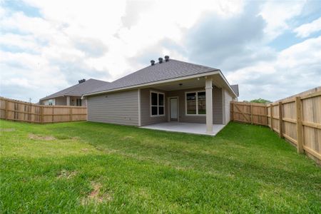 New construction Single-Family house 2067 Winepress Rd, Brenham, TX 77833 - image 4