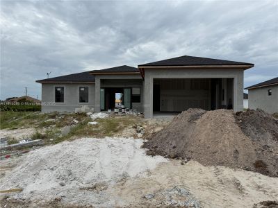 New construction Single-Family house 916 Manresa Ave S, Lehigh Acres, FL 33974 - image