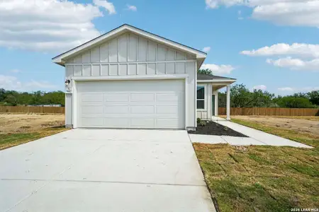 New construction Single-Family house 947 Bull Boat Ln, San Antonio, TX 78221 - image