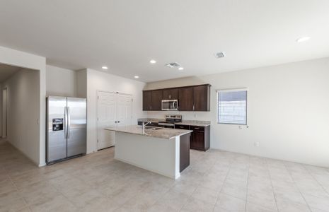 New construction Single-Family house 2434 S 246Th Ln, Buckeye, AZ 85326 Bluebell- photo 4 4