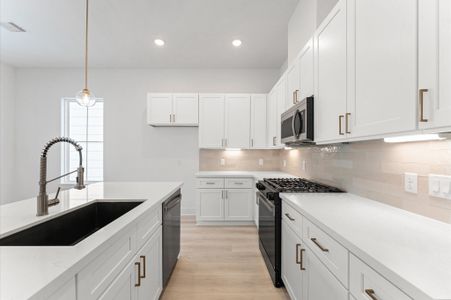 New construction Single-Family house 3107 Jensen Dr, Unit C, Houston, TX 77026 - image 5