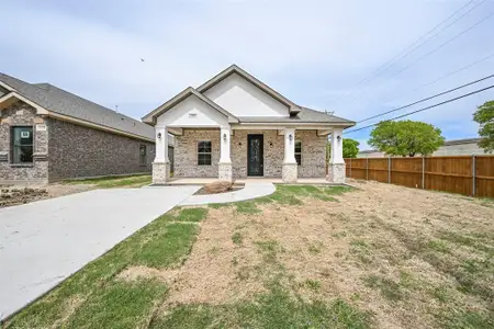 New construction Single-Family house 1102 Fort Worth St St, Grand Prairie, TX 75050 - image
