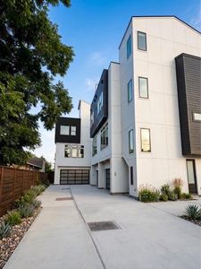 New construction Townhouse house 1105 York St, Unit B, Houston, TX 77003 - image