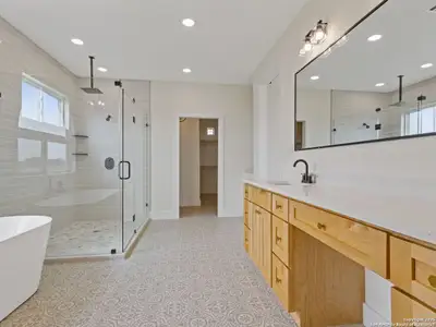 New construction Single-Family house 197 Lake View Cir, La Vernia, TX 78121 - image