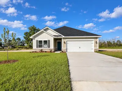 New construction Single-Family house 100 Cloverfield Drive SE, Allenhurst, GA 31301 plan The Trask - image