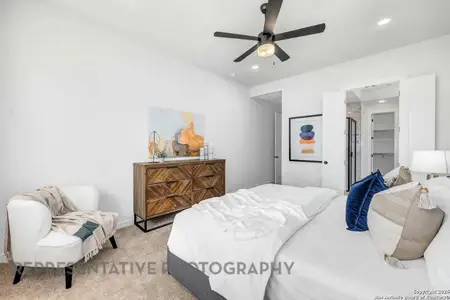 New construction Single-Family house 148 Spanish Oak, Castroville, TX 78009 plan Richmond Plan - image 15