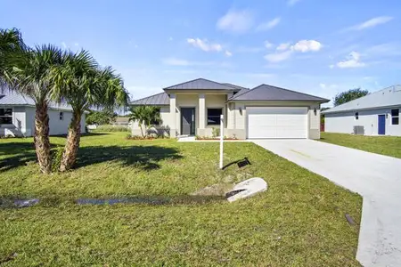 New construction Single-Family house 4711 Seagrape Dr, Fort Pierce, FL 34945 - image