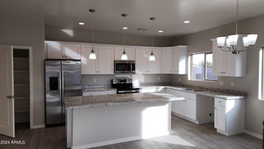 New construction Single-Family house 3915 N Juniper Dr, Eloy, AZ 85131 null- photo 5 5