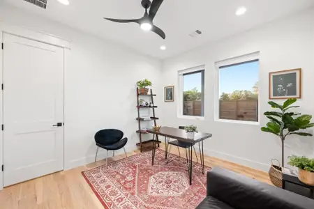 New construction Single-Family house 1506 Tillery St, Austin, TX 78702 null- photo 19 19