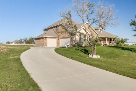 New construction Single-Family house 332 Sanger Drive, Springtown, TX 76082 - photo 0