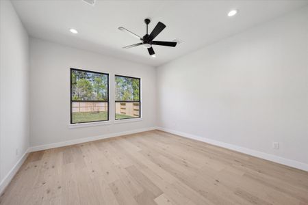 New construction Single-Family house 422 Venado View Ct, Conroe, TX 77304 - image 12