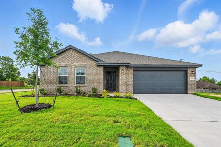 New construction Single-Family house 1401 Quail Creek Dr, Cleburne, TX 76033 Essex- photo 0
