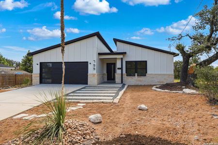 New construction Single-Family house 799 Mockingbird Cv, Spring Branch, TX 78070 - image