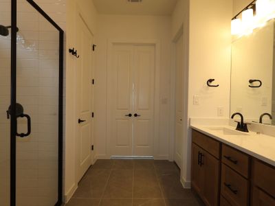 New construction Single-Family house 466 Bishop Wood Rd, Dripping Springs, TX 78620 plan Highland - Capital Series - image