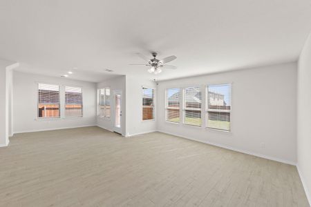 New construction Single-Family house 1620 Macadamia Ct, Aubrey, TX 76227 plan Mulberry - image 12