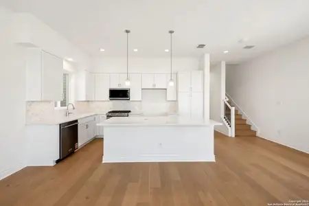 New construction Single-Family house 895 N Academy, New Braunfels, TX 78130 - image 3