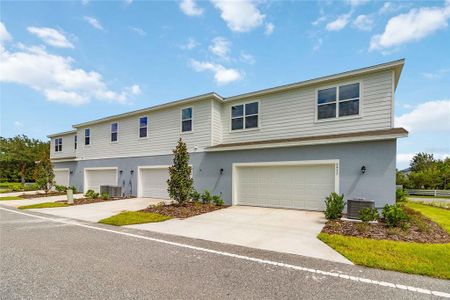 New construction Townhouse house 6917 Five Oaks Dr, Harmony, FL 34773 null- photo 0