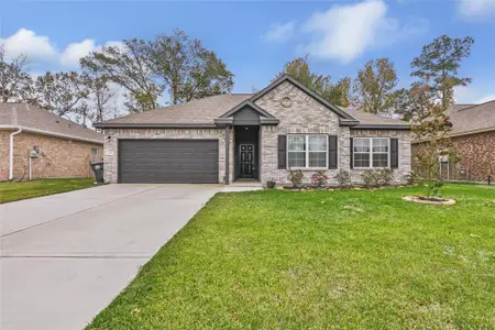 New construction Single-Family house 436 Pebble Dr, Dayton, TX 77535 - image