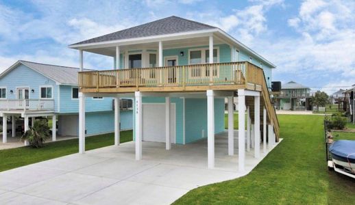New construction Single-Family house 22814 Camino St, Galveston, TX 77554 - image