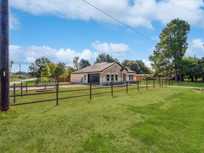 New construction Single-Family house 190 Kapuna Dr, Tool, TX 75143 - image