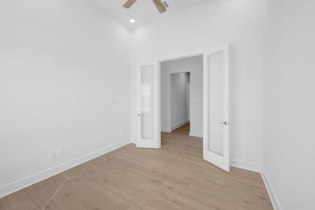 New construction Single-Family house 9912 Cavelier Canyon Ct, Montgomery, TX 77316 plan 16598 Gaines Glen Lane - image 18