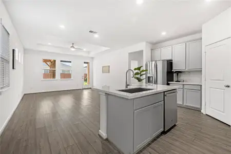 New construction Single-Family house 22135 Ingham Bluff Ln, Cypress, TX 77433 plan Cello - image 8