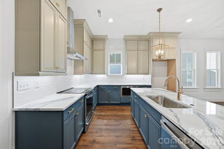 New construction Single-Family house 7237 Westrow Ave, Charlotte, NC 28278 - image 4