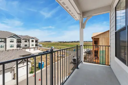 New construction Single-Family house 4210 Vulcan Creek Dr, Unit 307, Loveland, CO 80538 plan Oxford - image