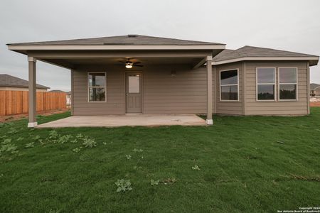 New construction Single-Family house 9322 Bronze Cyn, San Antonio, TX 78002 Ellsworth- photo 14 14