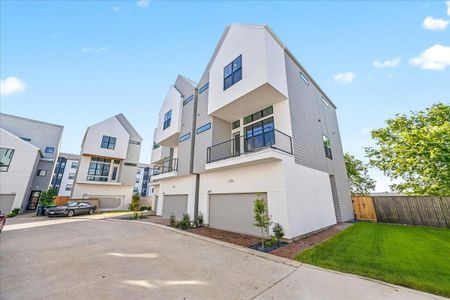 Middle Street Lofts on the Bayou by Urban Lofts Townhomes in Houston - image 11
