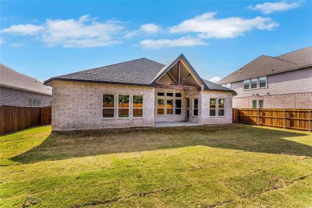 New construction Single-Family house 407 Alicia Ct, Mansfield, TX 76063 The Lincoln- photo 16 16