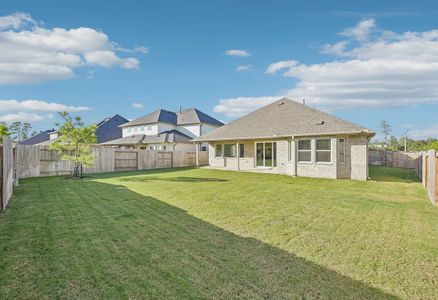 New construction Single-Family house 16159 Sheridan River Trl, Conroe, TX 77302 plan 4509 Elevation B - image 17