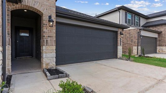 New construction Single-Family house 1303 Windom Court Way, Fresno, TX 77545 EASTON- photo 1 1