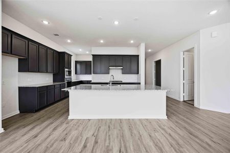 New construction Single-Family house 2806 Ametrine Dr, Rosharon, TX 77583 plan Augusta - image 11