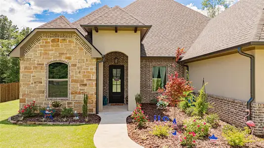 New construction Single-Family house 125 Thorn Briar, Longview, TX 75602 - image
