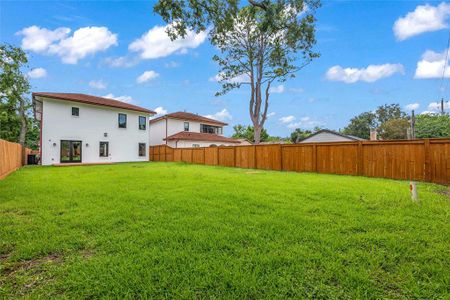 New construction Single-Family house 2031 Peppermill Rd, Houston, TX 77080 - image