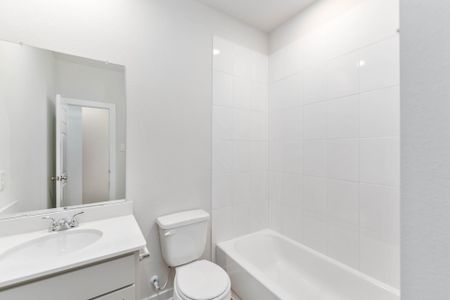 New construction Single-Family house 10611 Flight Deck Ct, Conroe, TX 77303 plan Linden - image 10