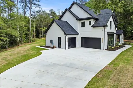 New construction Single-Family house 880 Bramlett Shoals Rd, Lawrenceville, GA 30045 - image