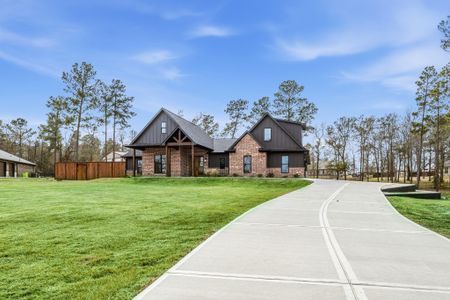 New construction Single-Family house 104 Noah Ct, Huntsville, TX 77320 - image