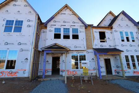 New construction Townhouse house 3191 Mission Olive Pl, New Hill, NC 27562 Hazelnut - Townhome Series- photo 3 3