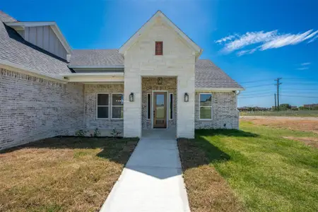 New construction Single-Family house 500 Kirkland Ct Ct, Azle, TX 76020 - image