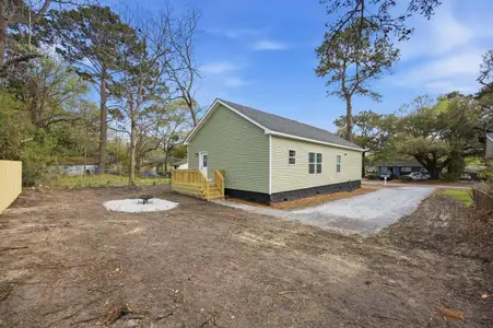New construction Single-Family house 1550 Larry St, North Charleston, SC 29406 - image
