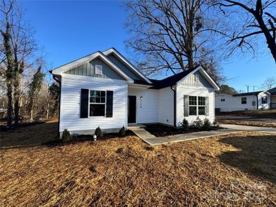 New construction Single-Family house 228 Queens Rd, Gastonia, NC 28052 null- photo 0 0